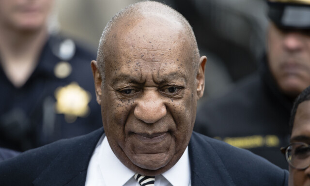Vil kaste ut bøkene til Cosby på grunn av overgrepsanklager